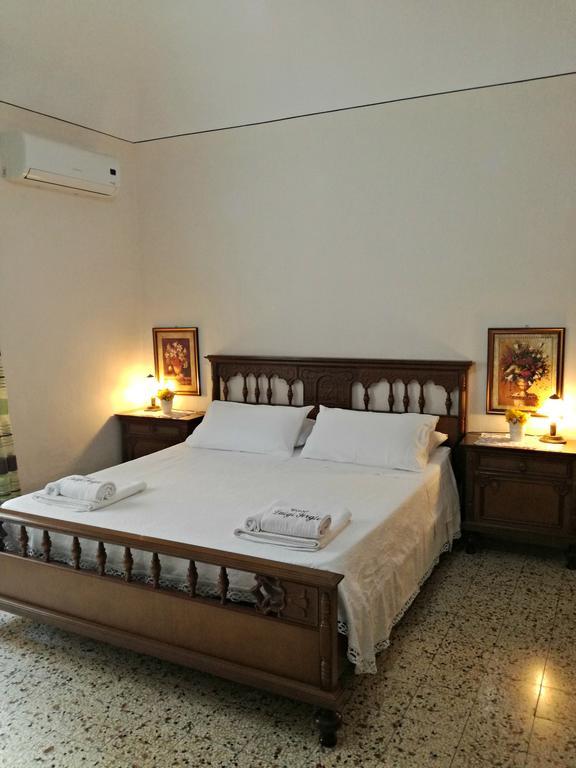 Casa Luigi Sergio - Affitto Breve Leilighet Santo Stefano di Camastra Eksteriør bilde